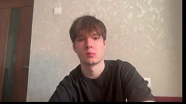 Show modela tomasdickpick na web-kameri