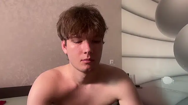 Show modela tomasdickpick na web-kameri