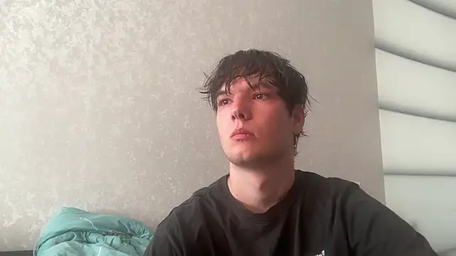 Show modela tomasdickpick na web-kameri