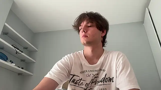 Show modela tomasdickpick na web-kameri