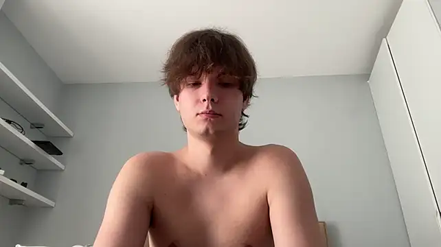 Show modela tomasdickpick na web-kameri