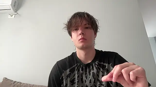 Show modela tomasdickpick na web-kameri