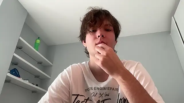 tomasdickpick: διαδικτυακό σόου στην κάμερα