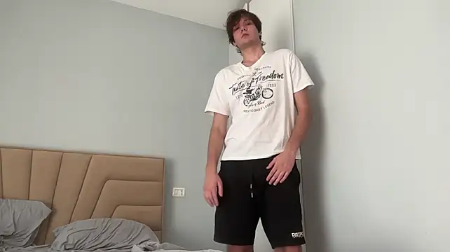 Show modela tomasdickpick na web-kameri