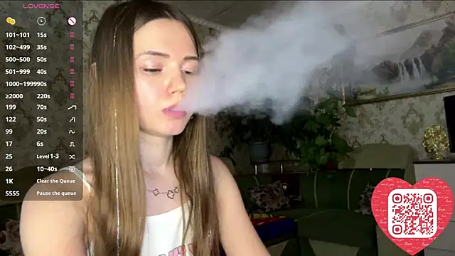 ElmiraDabato élő XXX-chatje