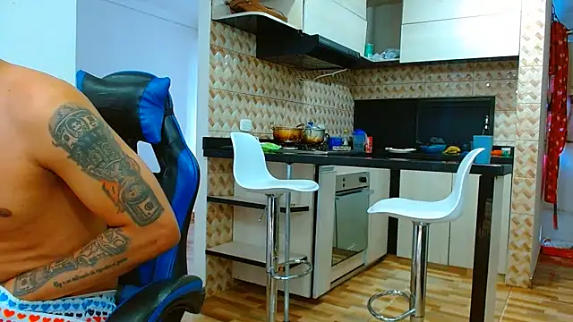 Pokazy przed kamerką – big--boss