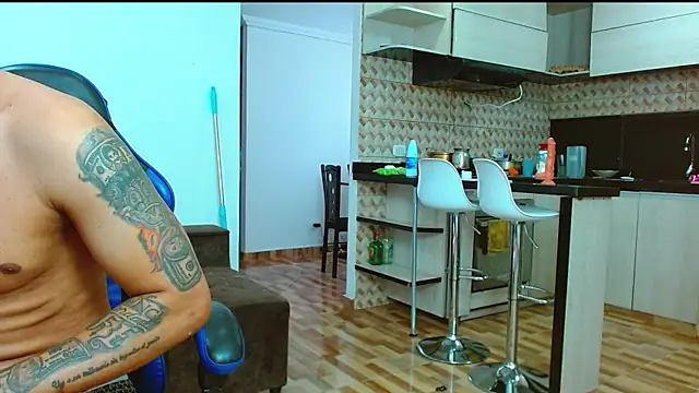 big--boss Adlı Modelin Web Kamerası Şovu