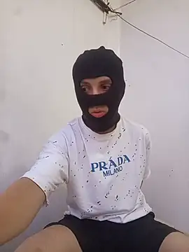 qamar97's Webcam Show
