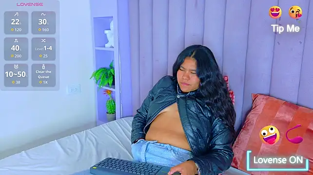 Czat XXX na żywo – AhslyEvans__