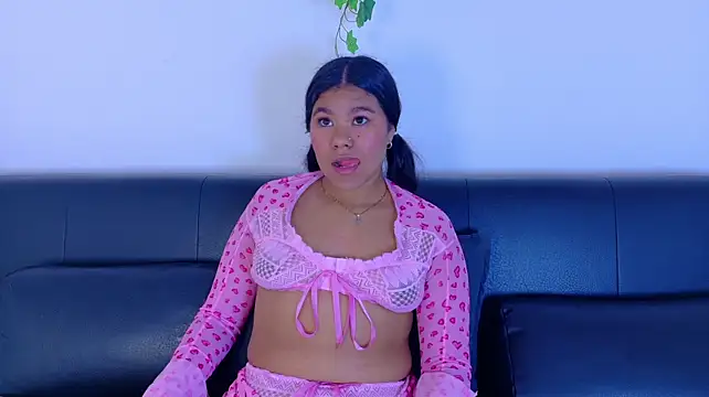 AhslyEvans__'s Live XXX Chat
