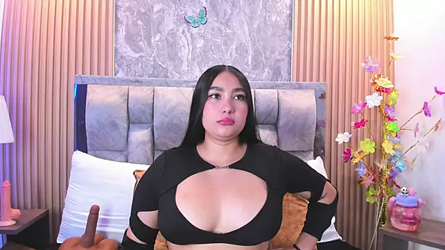 Sulay_Kim's Live XXX Chat