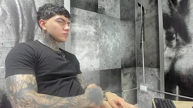 Gury_tattoo Show Webcam