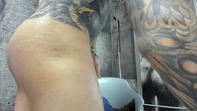 Gury_tattoo live XXX chat