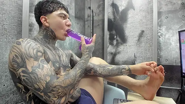 Gury_tattoo Chat XXX live