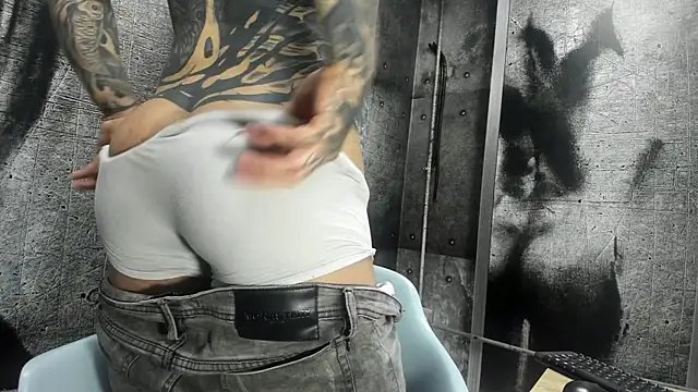 Chatroom XXX en direct de Gury_tattoo