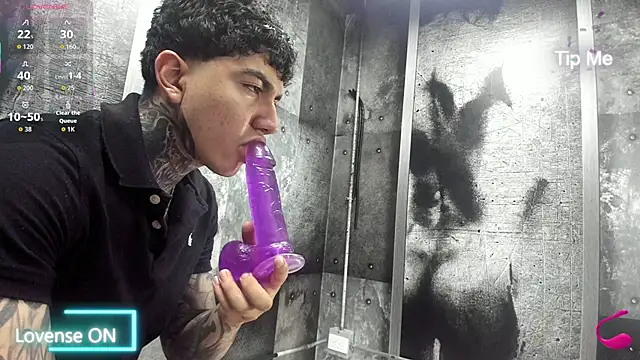 Webkamerová show Gury_tattoo