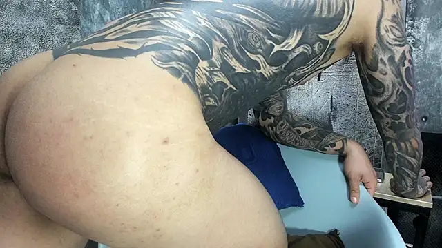 Chat XXX en directo de Gury_tattoo