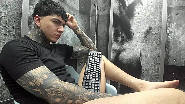 Gury_tattoo 在線直播表演