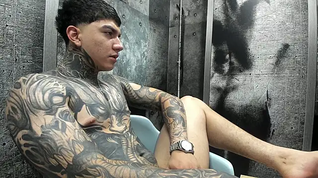 Gury_tattoo Pertunjukan Webcam
