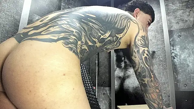 Chat XXX en directo de Gury_tattoo
