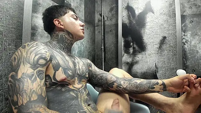 Gury_tattoo Webcam-Show
