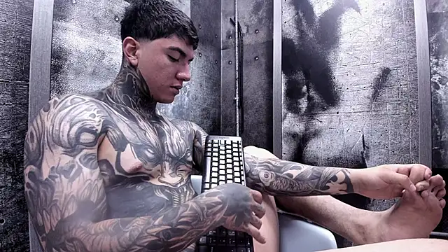 Chat XXX offline de Gury_tattoo