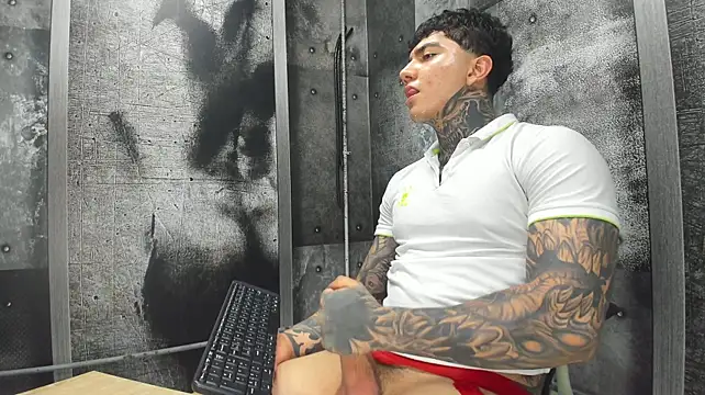 Webkamerová show Gury_tattoo
