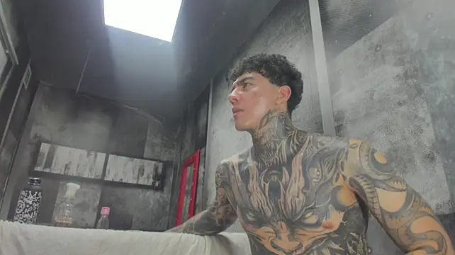 Gury_tattooのウェブカメラショー