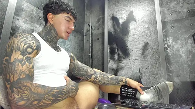 Gury_tattoo webkamerás műsora