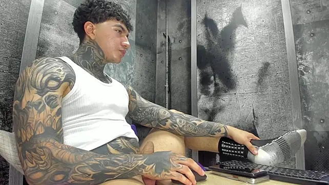 แชท XXX สดของ Gury_tattoo