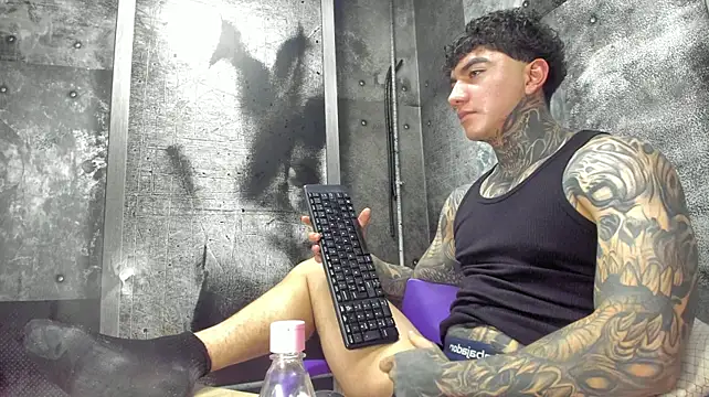 Gury_tattoo Show Webcam