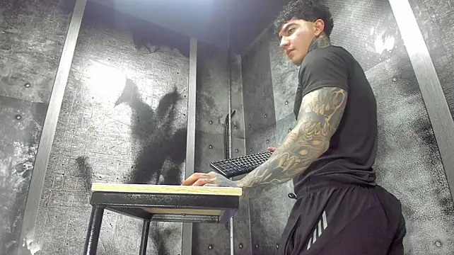 Show webcam de Gury_tattoo