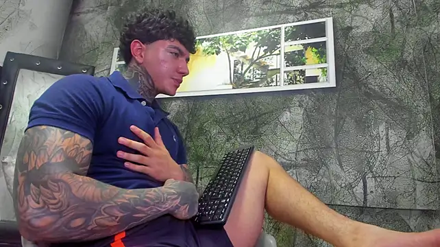 Gury_tattoo Webcam Show