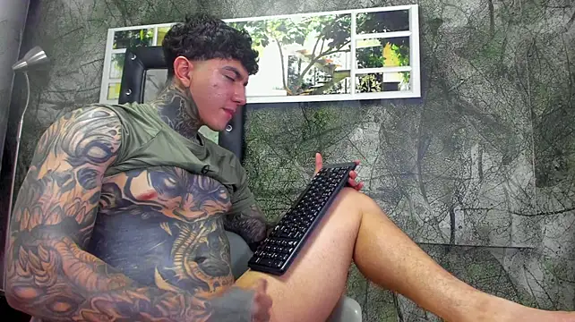 Gury_tattoo 在線直播表演