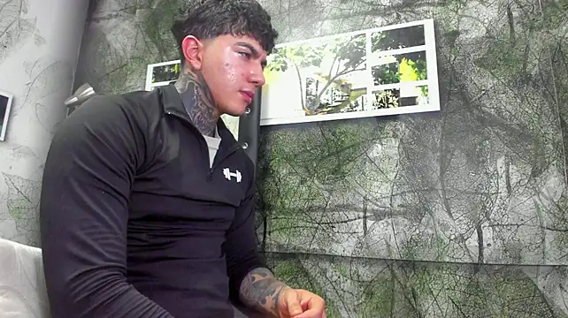 Gury_tattoo Webcam Show