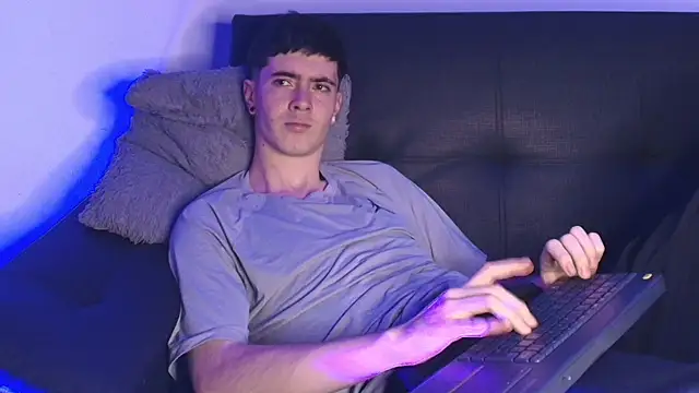 Lilkino_muller Pertunjukan Webcam