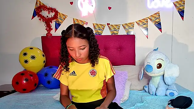 Chat XXX en directo de Ellie_Cute7