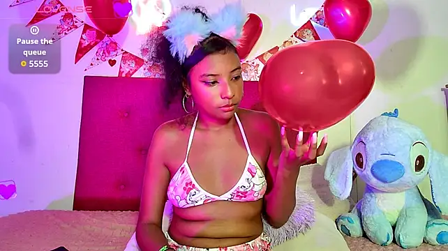 Chat XXX en directo de Ellie_Cute7