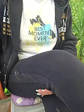 SellenaGomez Webcam-Show