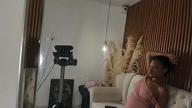 Brenda_Thomp 실시간 채팅방