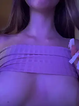 Chat XXX ao vivo de BellMeow_