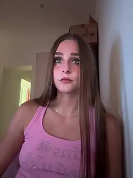 BellMeow_ Adlı Modelin Canlı XXX Sohbeti