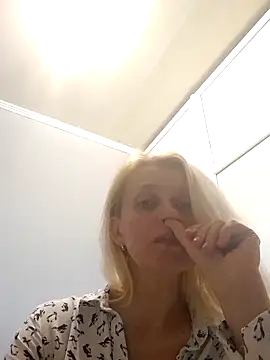 Webkamerová show MiaLove183