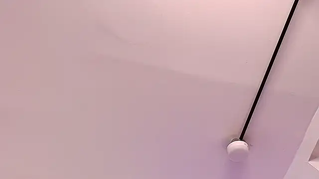 VanesaValet's Live Chat Room
