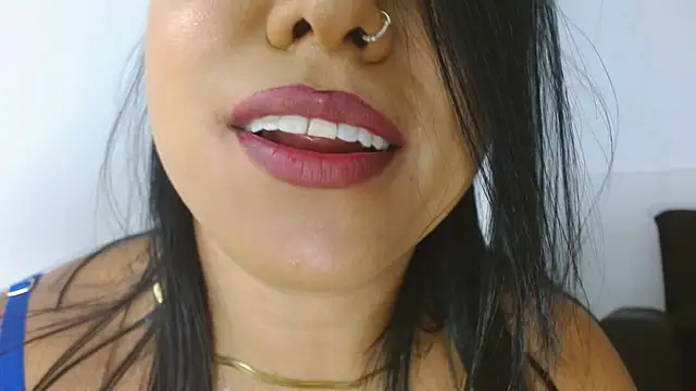 alessialux's Live XXX Chat