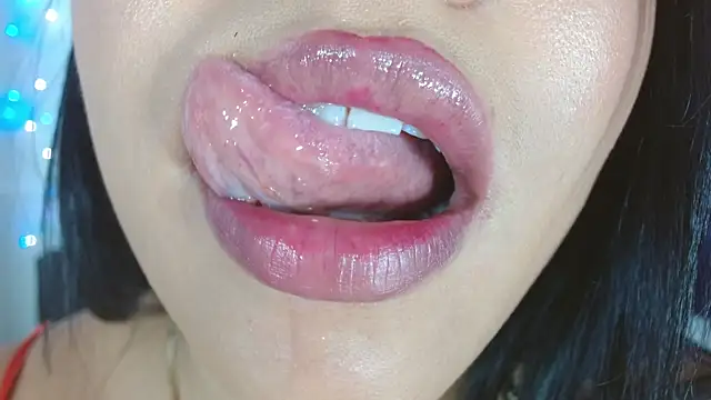 Chat +18 de alessialux ao vivo