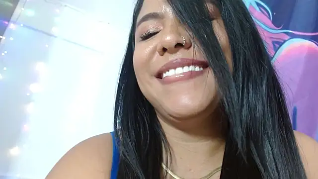 צ'אט XXX בשידור חי של alessialux