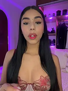 Živý XXX chat Rossie_Blooms
