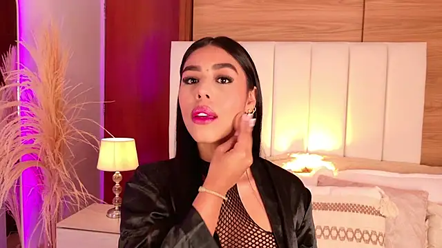 Rossie_Blooms' Live XXX Chat