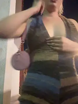 whitechocolate100M XXX чат на живо